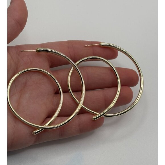 Kendra Scott Gold-Tone Moop Hoop Earrings - Picture 4 of 7